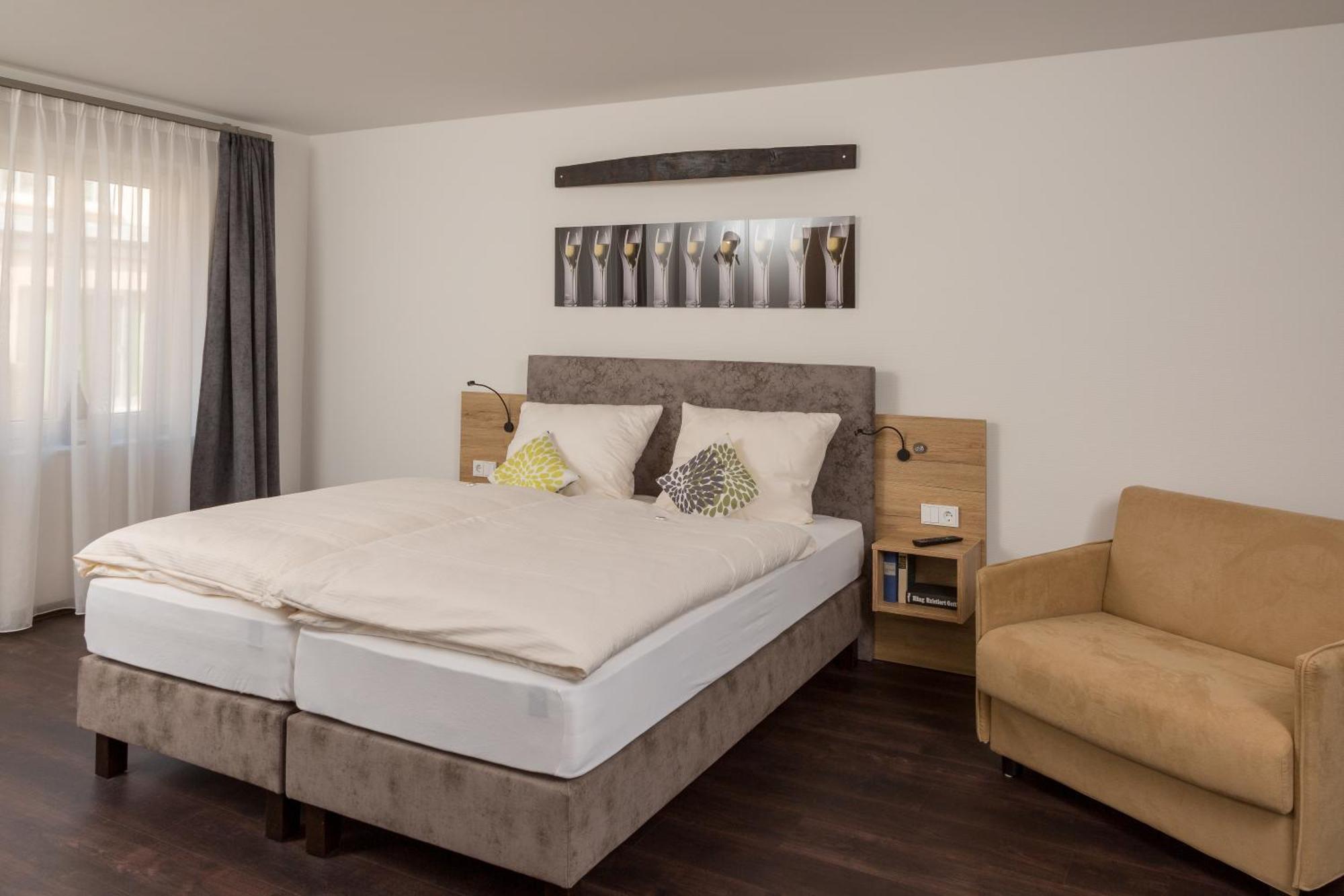 Weinhotel Ayler Kupp Bilik gambar